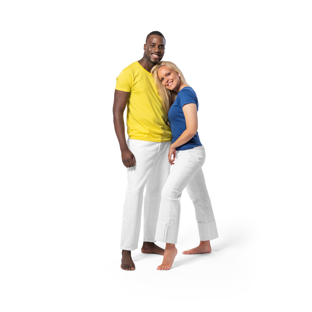 GOIABA. Camiseta unissex de corte regular
